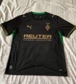 Borussia Mönchengladbach 2026/27 away jersey close-up detail
